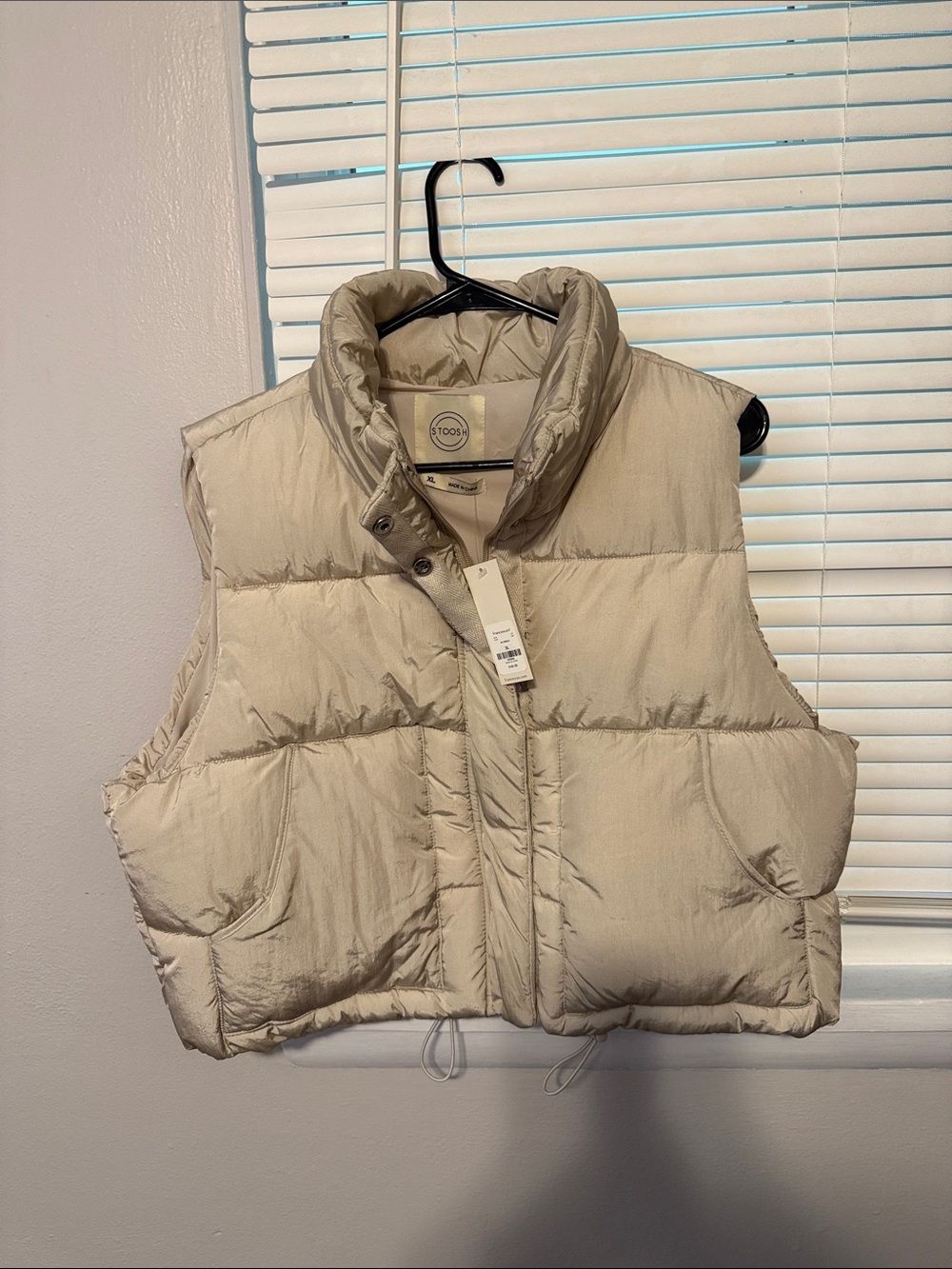 Francesca's Collections Cream Puffer Vest